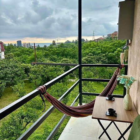 Nita House Hotell Batumi Exteriör bild