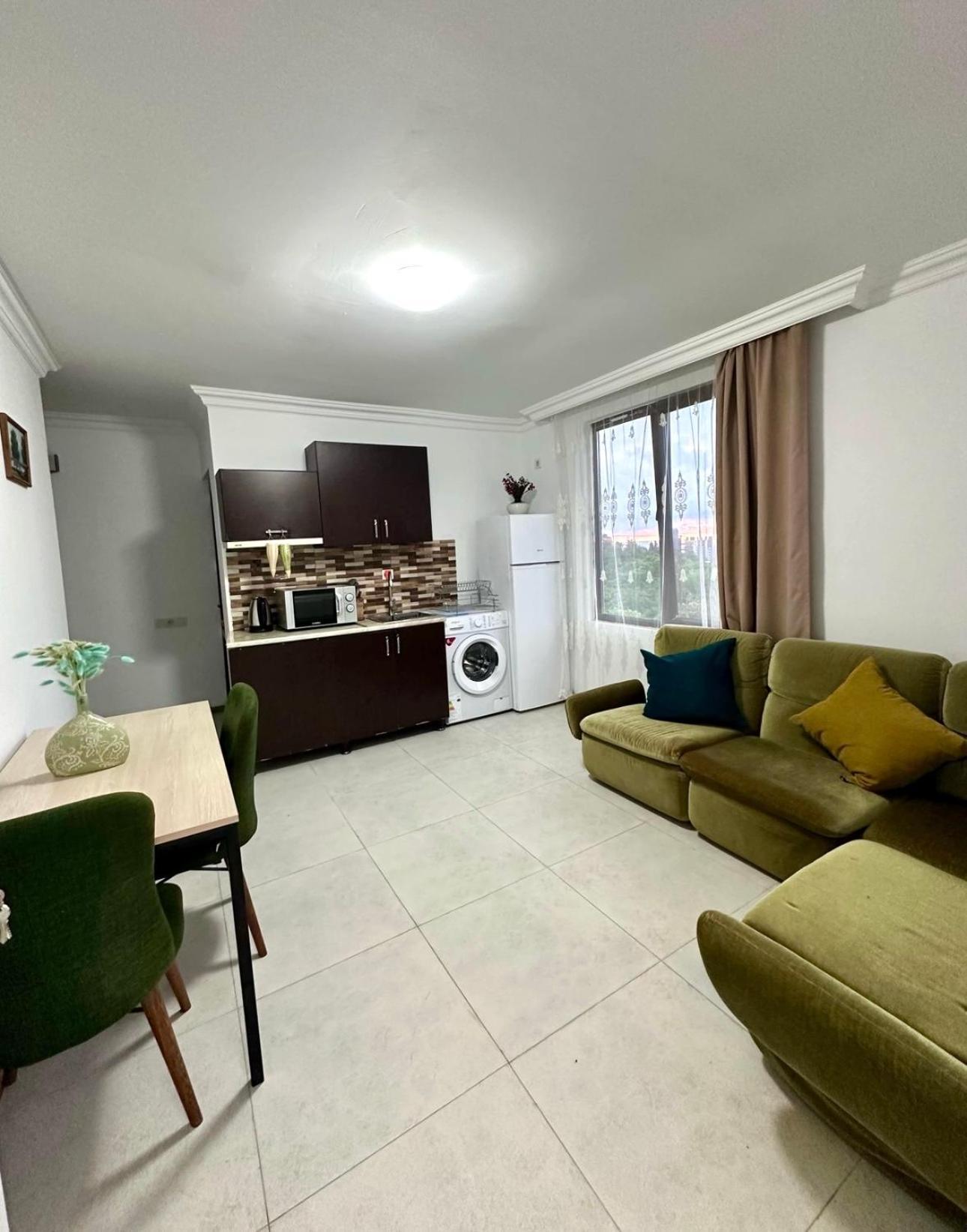 Nita House Hotell Batumi Exteriör bild