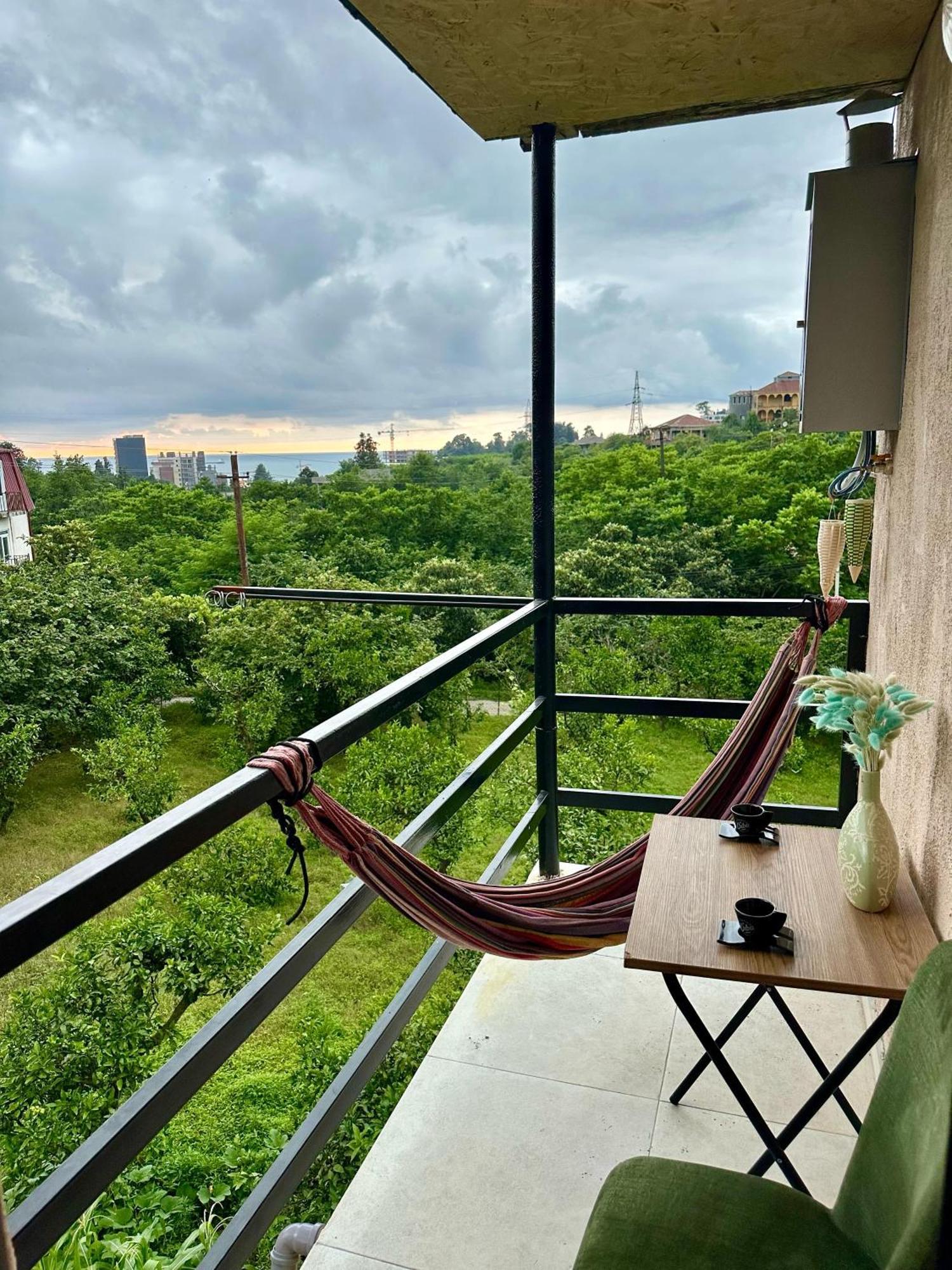 Nita House Hotell Batumi Exteriör bild